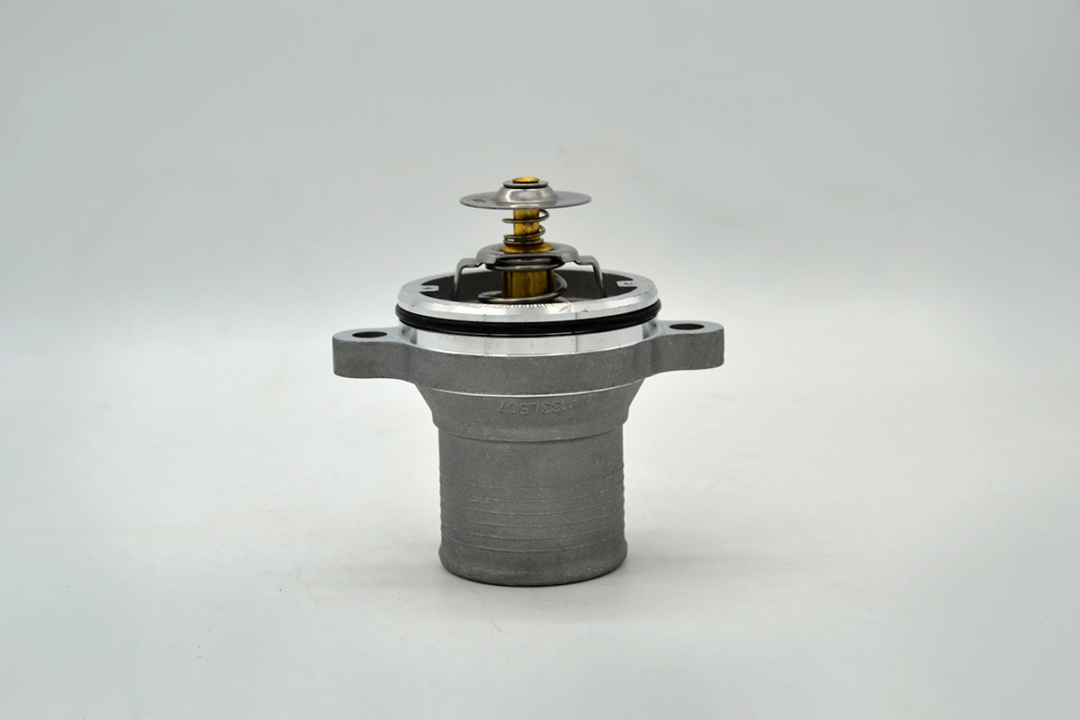 Genpac Genuine Parts - Genpac Thermostat of Part No. TH507-1124 is Compatible with Industrial Engine Models ( Perkins Engines 1103, 1104 Series ) Equivalent to/ Replaces Thermostat Part No. 4133L507
\n- Approx. Shipping Dimensions: Length(mm): 82 - Width(mm): 95 - Height(mm): 110 - Weight (Kg): 0.38
\n- Always Use Genuine Parts to Protect Your Engine